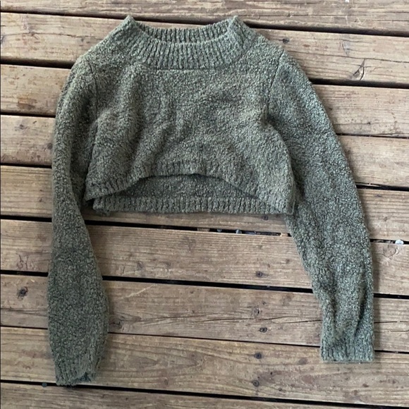 wild fable Tops - Wild fable cropped sweater wild fable Tops - Wild fable cropped sweater